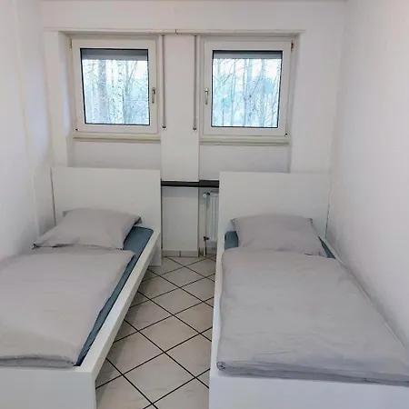 L8 Street - Leipziger Strasse * קייזרסלאוטרן